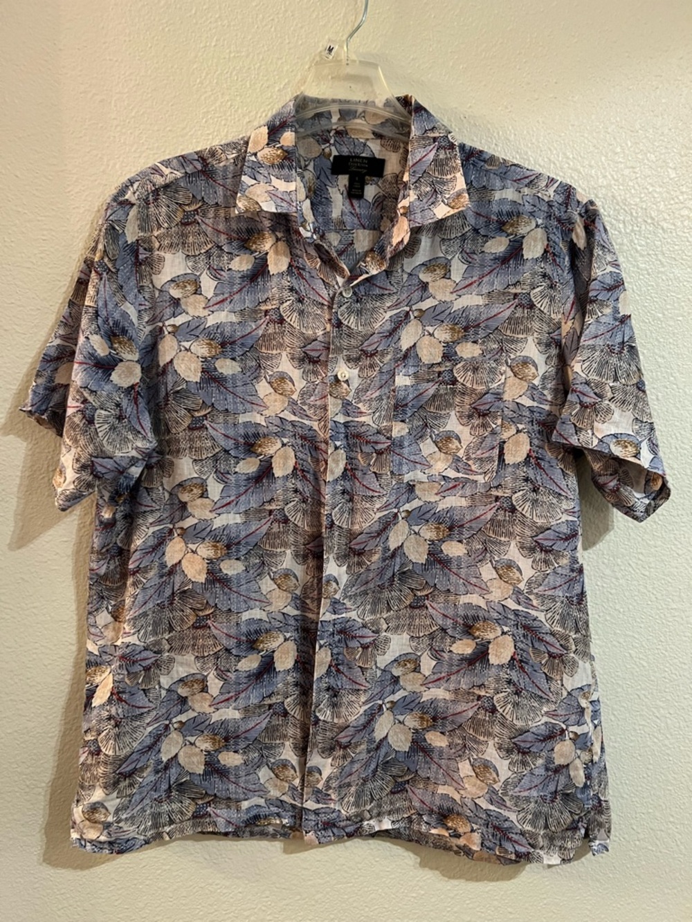 Club Room Short-Sleeve Leaf-Print Button Down Shirt in Blue and Cream